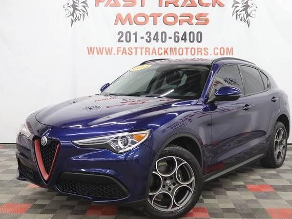 ALFA ROMEO STELVIO 2018 ZASFAKPNXJ7B84951 image ALFA ROMEO STELVIO 2018 ZASFAKPNXJ7B84951 image